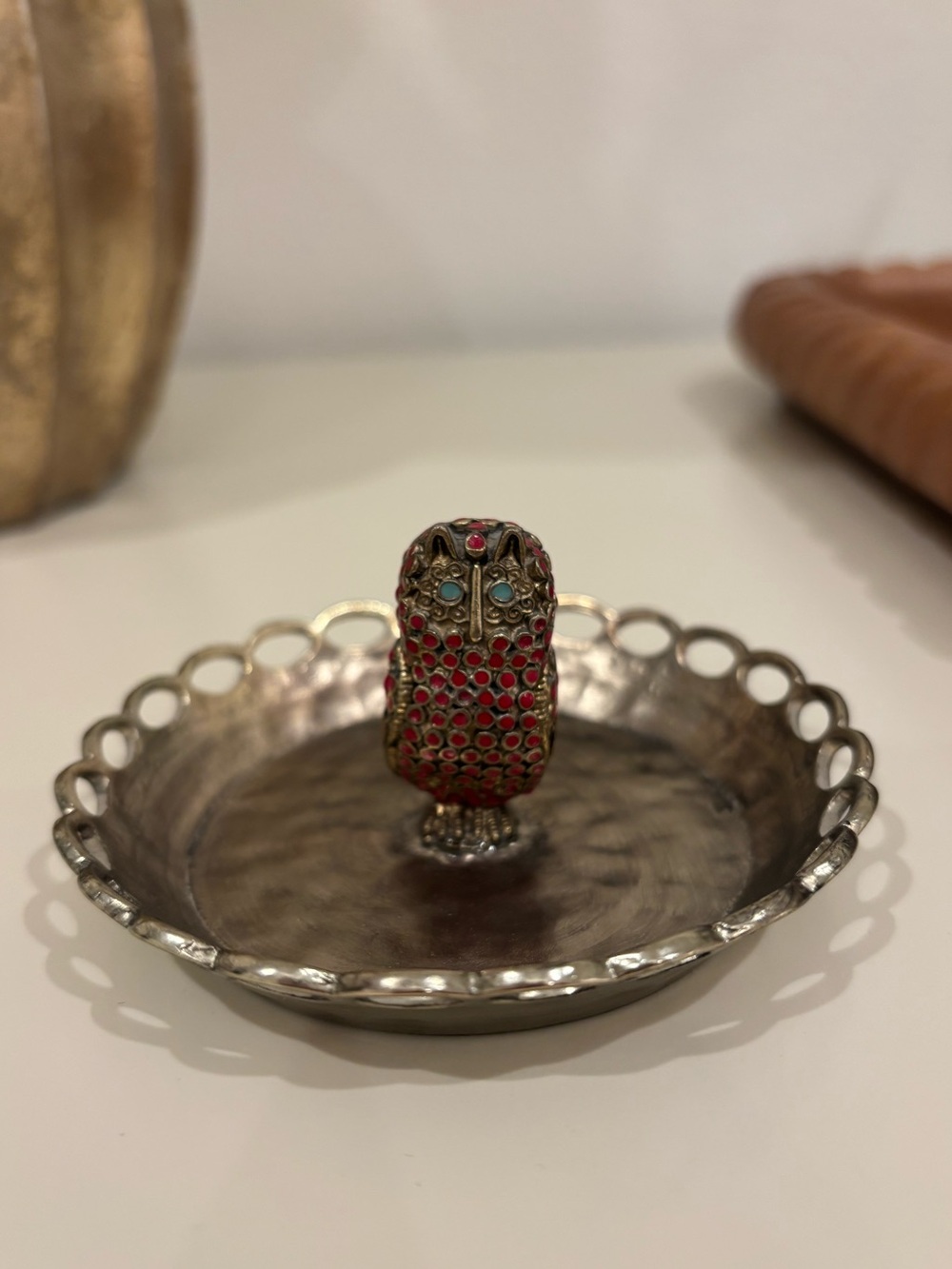 🦉 NWT Lucky Brand Vintage-Inspired Red Crystal Owl Ring Holder 🦉